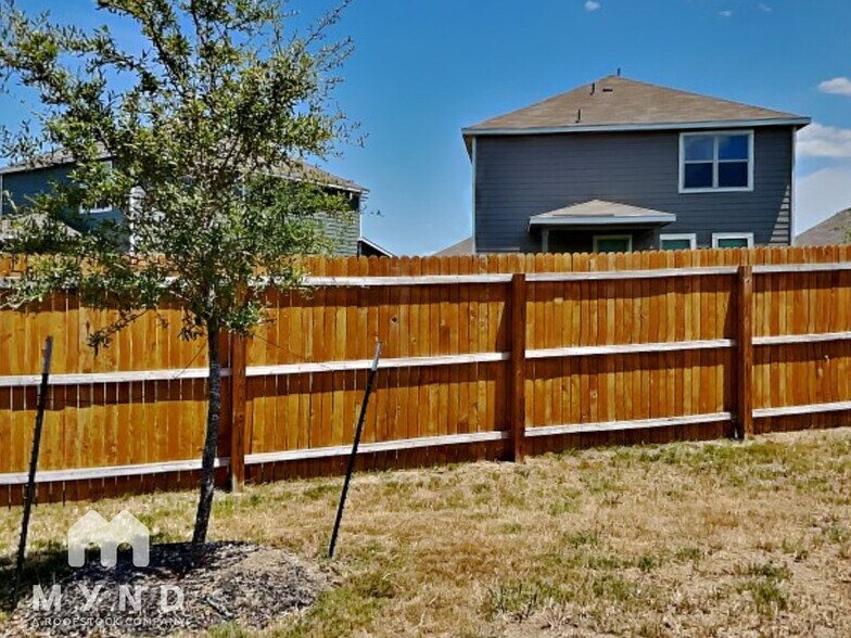 Building Photo - 10118 Agave Azul