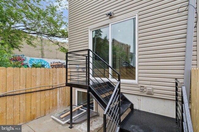 Building Photo - 2120 Bellmore St