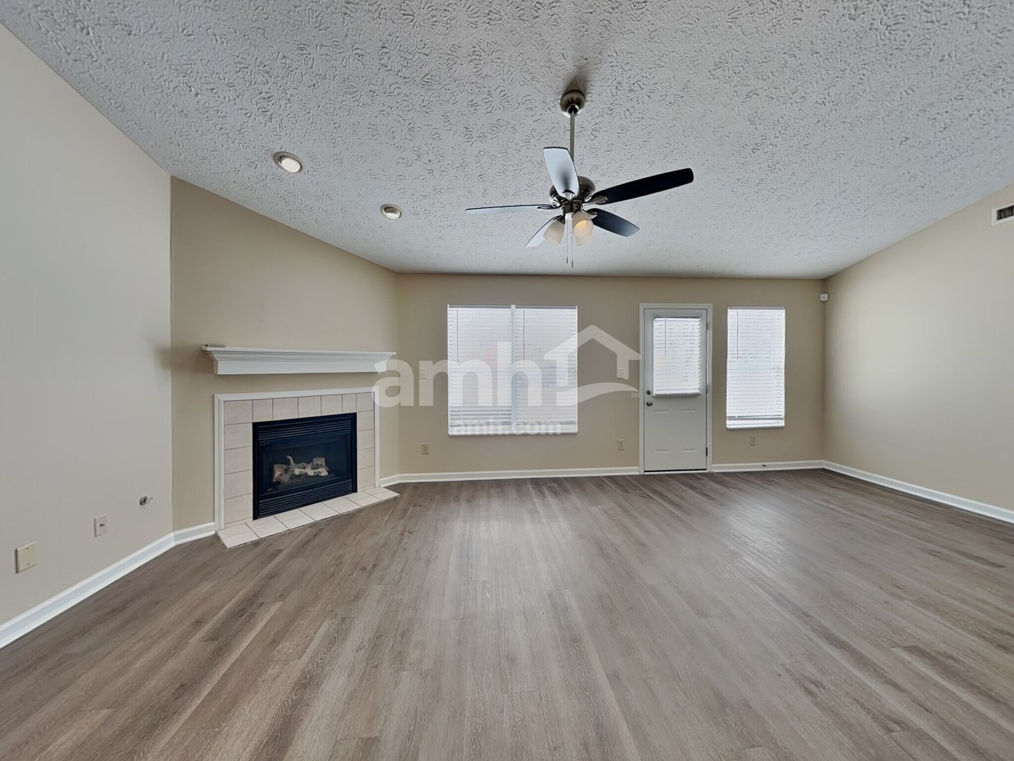 Building Photo - 9013 Scoter Ct