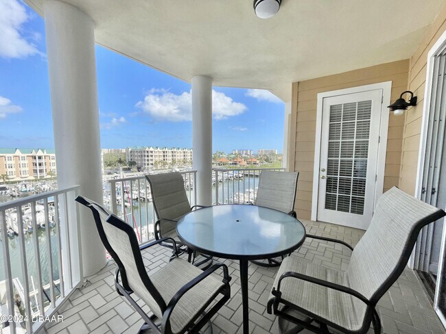 Building Photo - 4626 Harbour Village Blvd