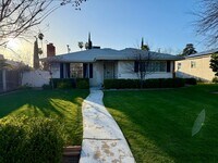 Building Photo - Flexible Living 4 Bedroom Home with Pool & Garage