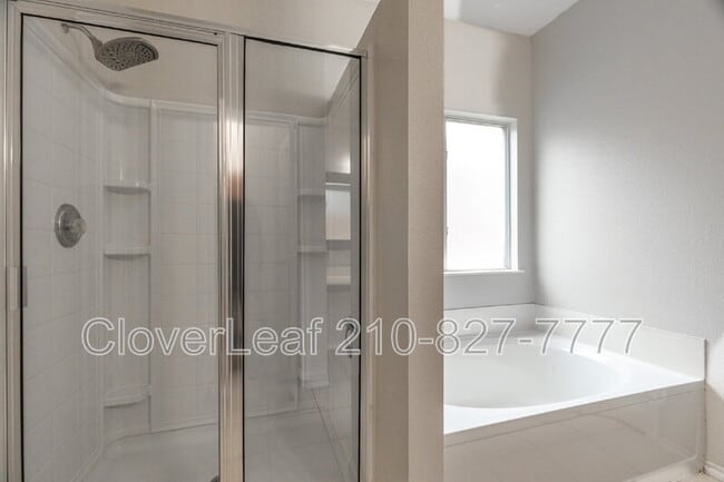 Building Photo - 2208 Sunderidge