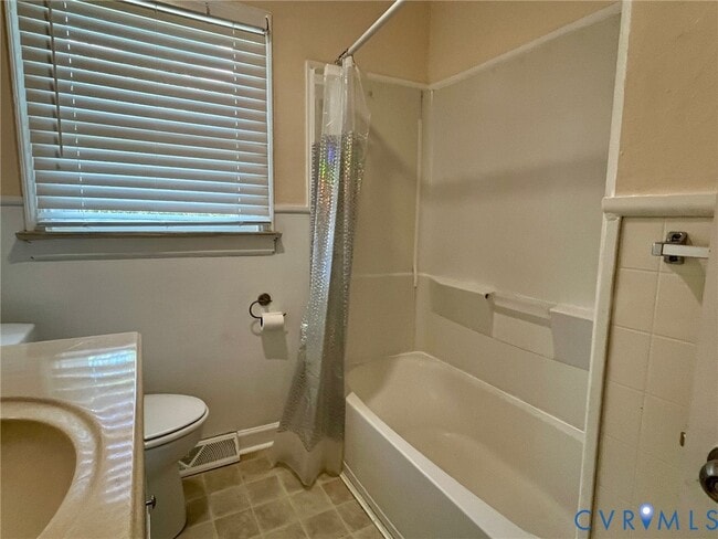 Building Photo - 3911 Sunburst Rd