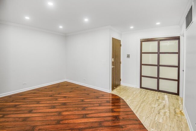 Building Photo - 1168 Middlebury Ln