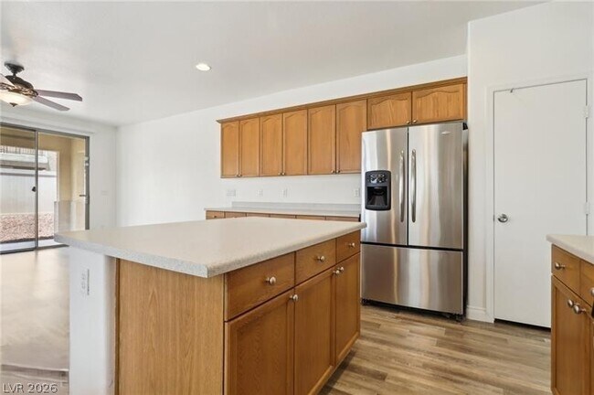 Building Photo - 5433 Overlook Valley St