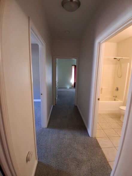 Building Photo - 415 Sherilyn Ct