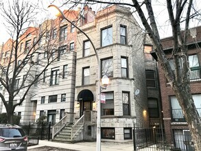Building Photo - 852 W Buckingham Pl
