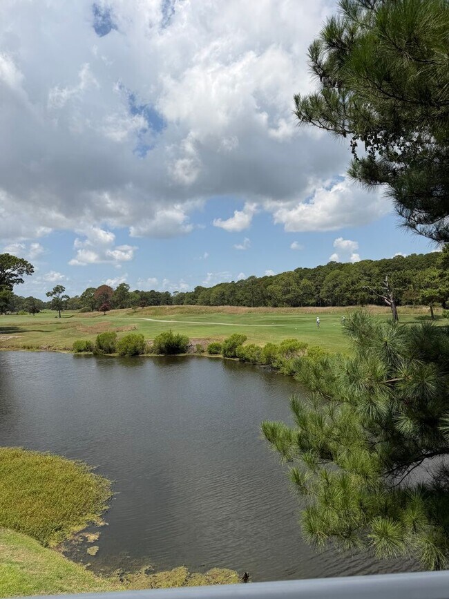 Building Photo - Spacious 3-Bedroom, 2-Bath Condo in Magnolia North at Myrtlewood with Golf Course Views!