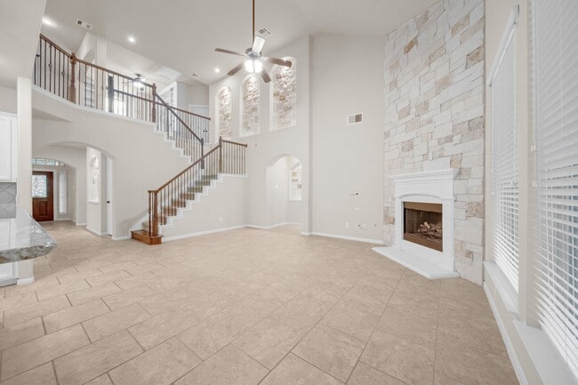 Building Photo - 323 Kinderwood Trail
