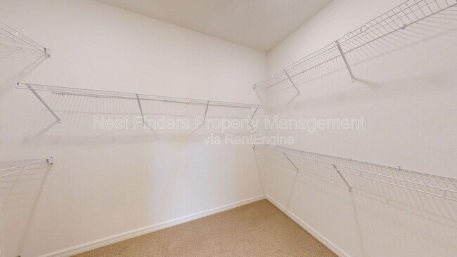 Building Photo - 149 Creek Pebble Dr