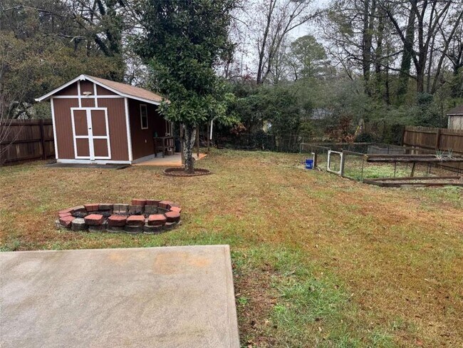 Building Photo - 837 Parkstone Dr