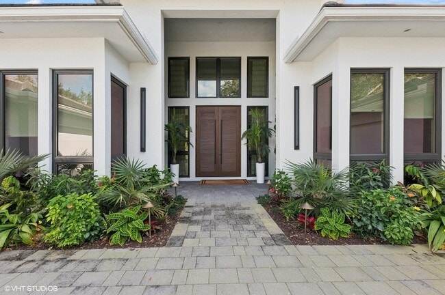 Building Photo - 8533 N Native Dancer Rd