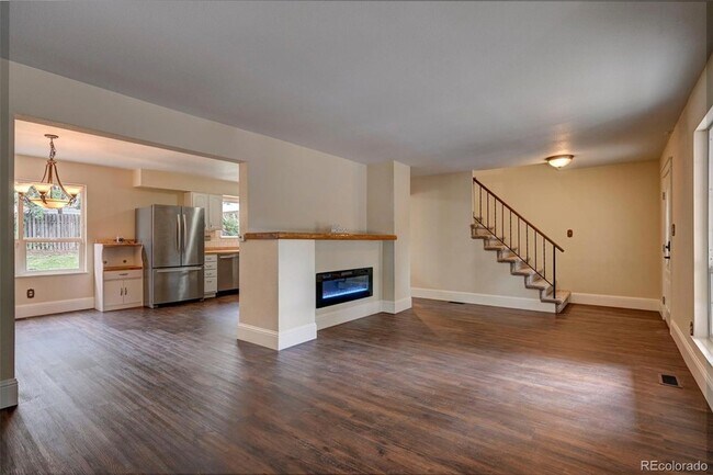Building Photo - 5335 Picket Dr