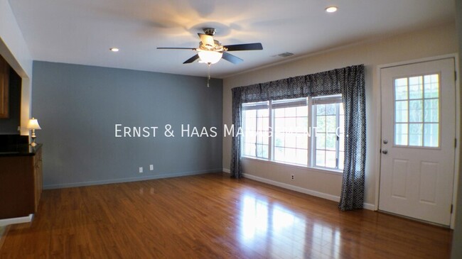 Building Photo - 3138 Shadypark Dr