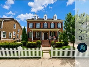 Building Photo - 12125 Manor Glen Ln