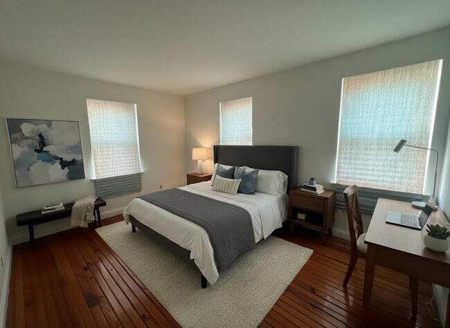 Building Photo - 1809 W Thompson St