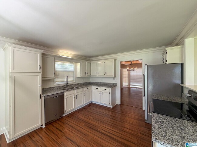 Building Photo - 649 Olde Towne Ln