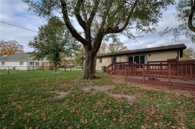 Building Photo - 51 Larry Dr