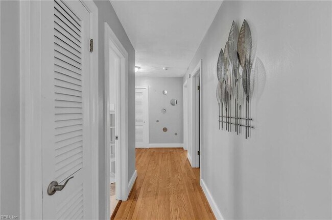 Building Photo - 5800 Barberry Ln