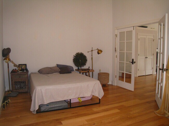 Building Photo - 300 Communipaw Ave