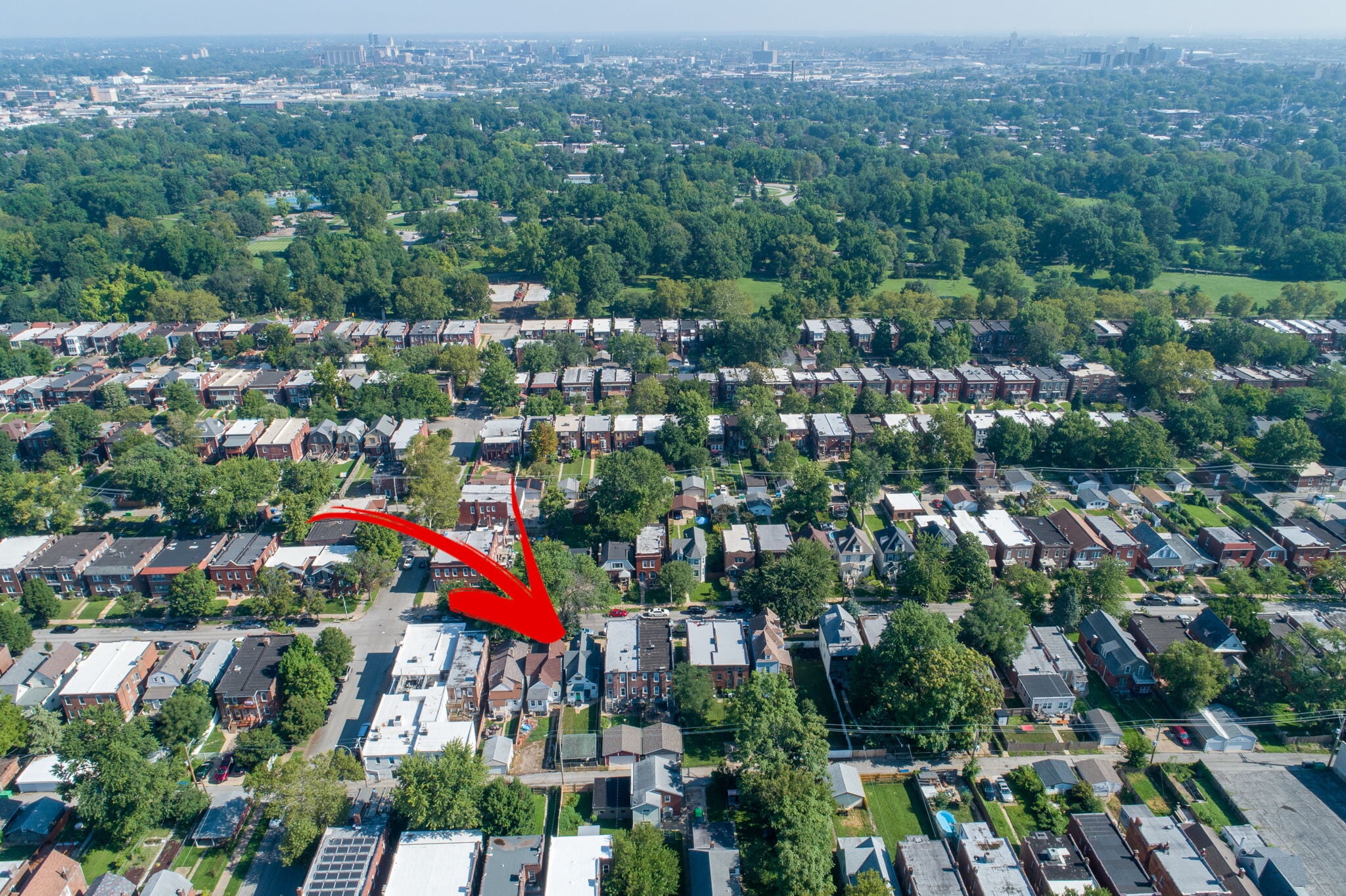 Overhead - 2 Blocks to Tower Grove Park - 4160 Juniata St