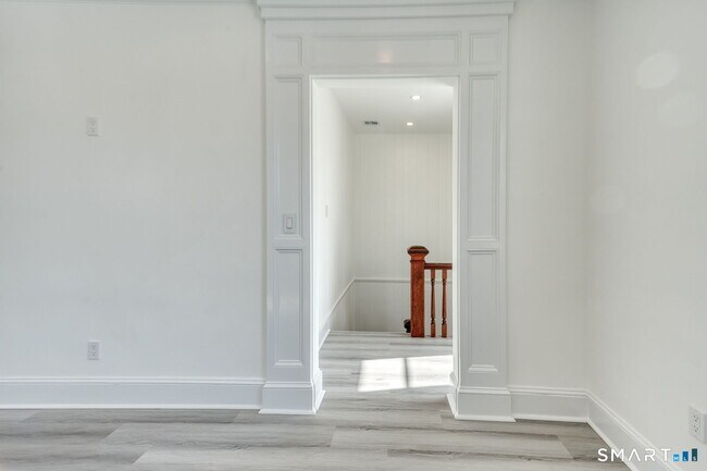 Building Photo - 44 Wallace Row