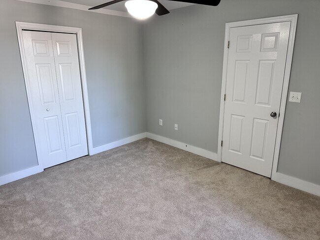 Building Photo - 304 Chisholm Trail