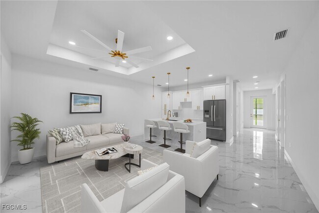 Building Photo - 314 Urbana St