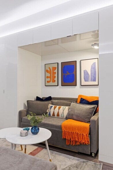 Building Photo - 12607 Larchmere Blvd