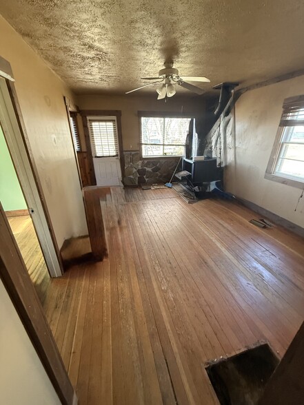 Building Photo - 2273 1st St W