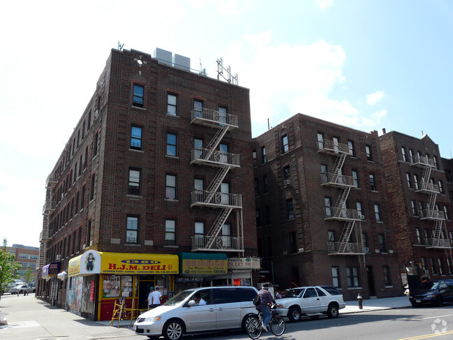 Building Photo - 1374 Bronx River Ave