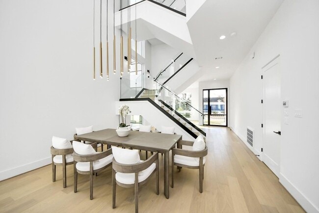 Building Photo - 2232 Swift Blvd