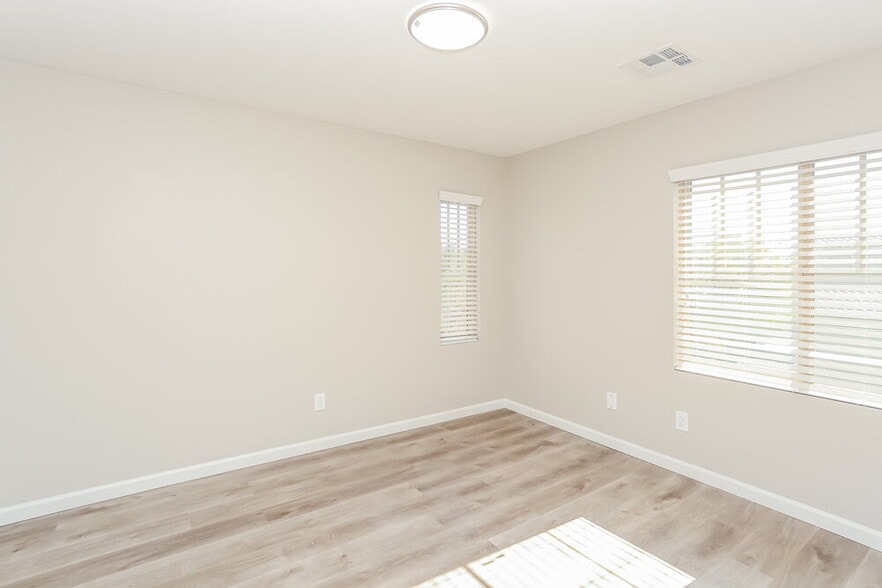 Building Photo - 7215 Mulberry Forest St
