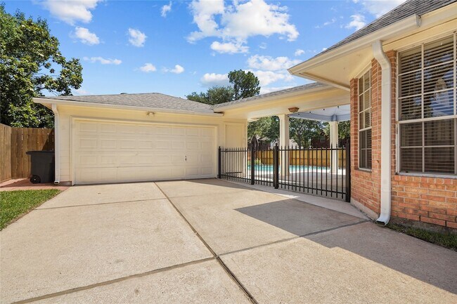 Building Photo - 23302 Knight Hollow Ct