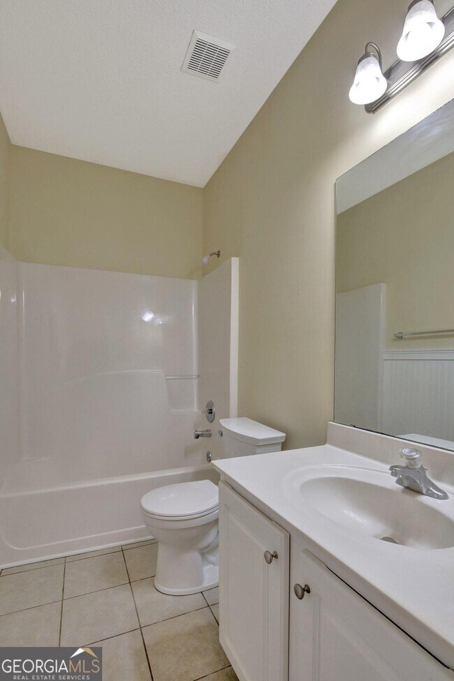 Building Photo - 333 Prescott Ct