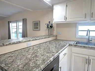 Building Photo - Beautifully Remodeled Lakefront Home | Spring-Fed Lake Views