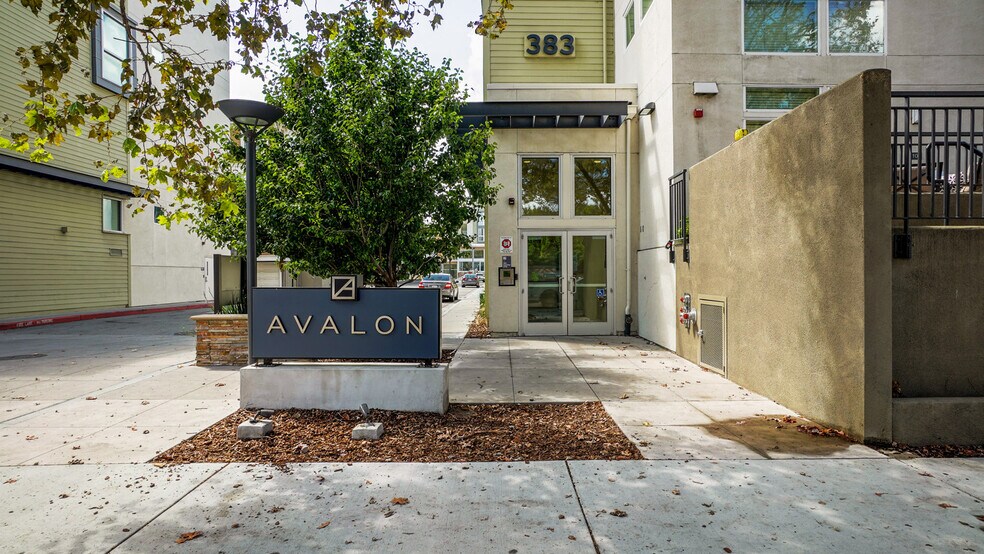 Building Photo - 383 Stockton Ave