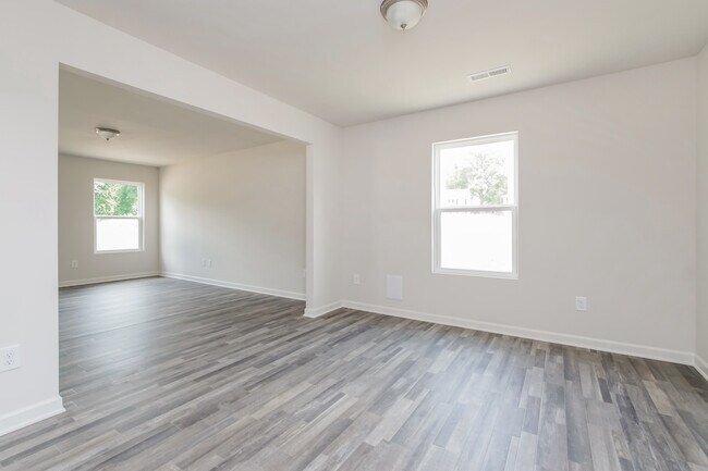 Building Photo - 1054 Manor Dr, Rocky Mount, NC