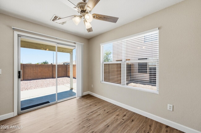 Building Photo - 2851 E Cherry Hills Dr