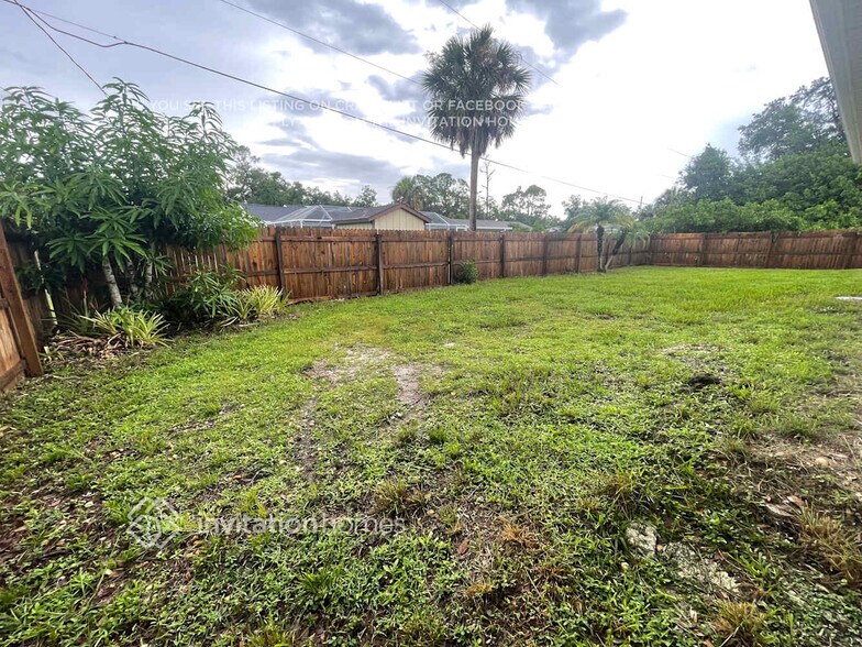 Building Photo - 385 Atwater St