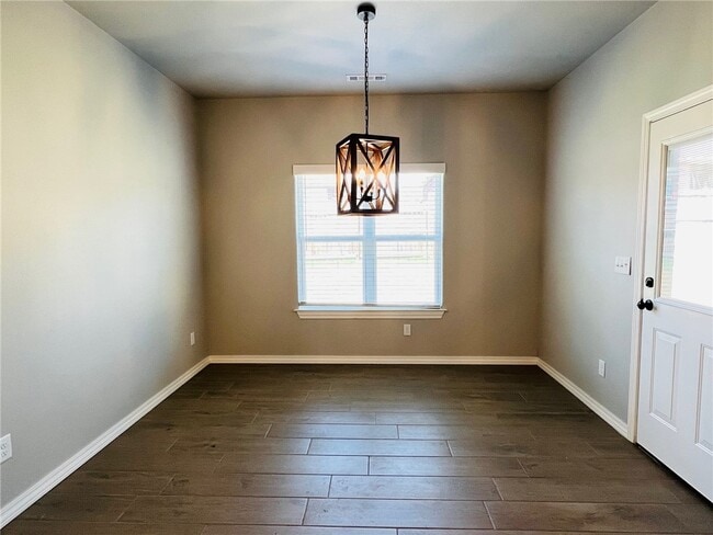 Building Photo - 2648 S Olive Ct