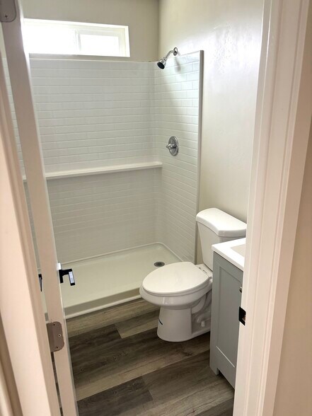 Building Photo - 3539-41 Luna Ave