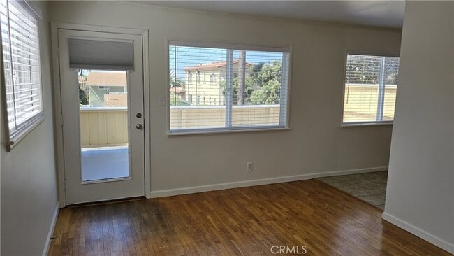 Building Photo - 814 N Lucia Ave