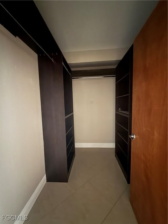 Building Photo - 8555 Bernwood Cove Loop