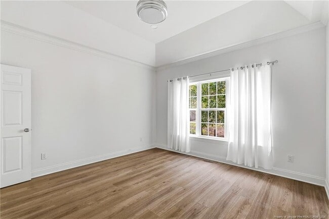 Building Photo - 50 Dino Ct