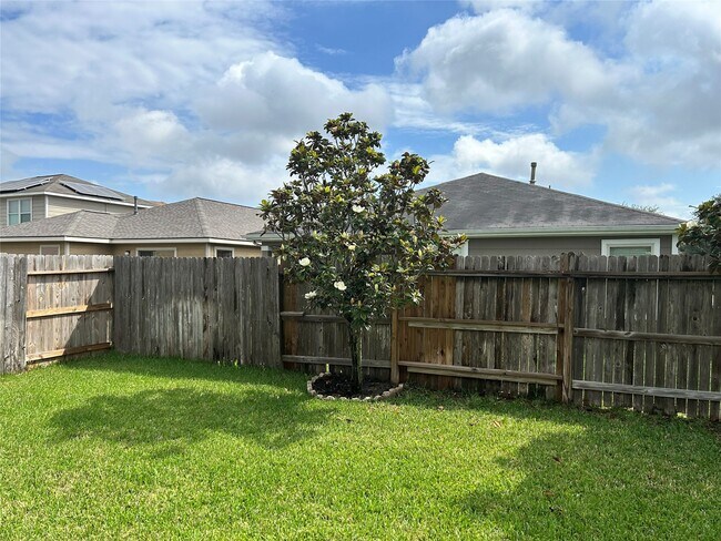 Building Photo - 29314 Legends Bluff Dr