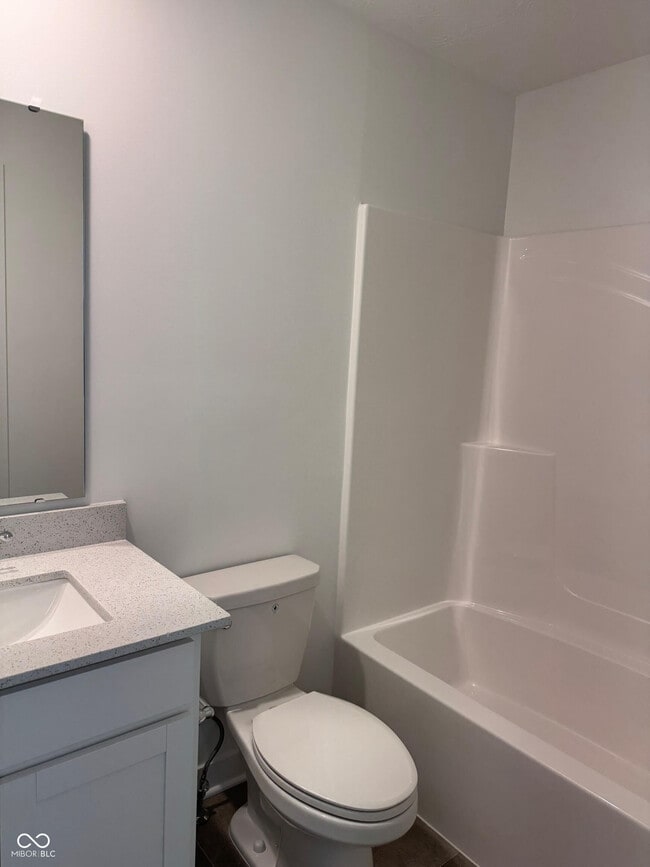 Building Photo - 15122 Farrington Rd