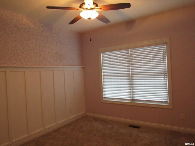 Building Photo - 1659 Celtic Ct