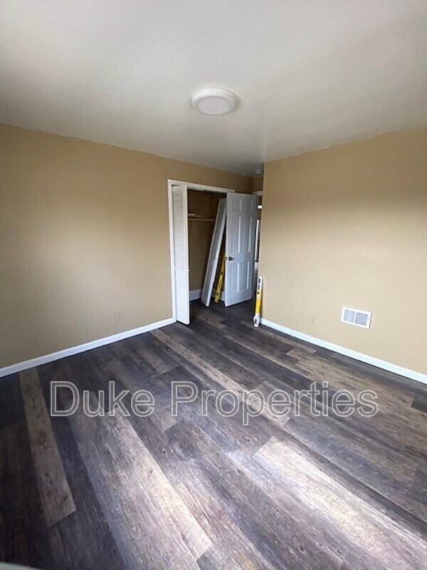 Building Photo - 1179 Genesee St