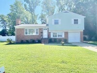 Building Photo - 137 Tanglewood Dr